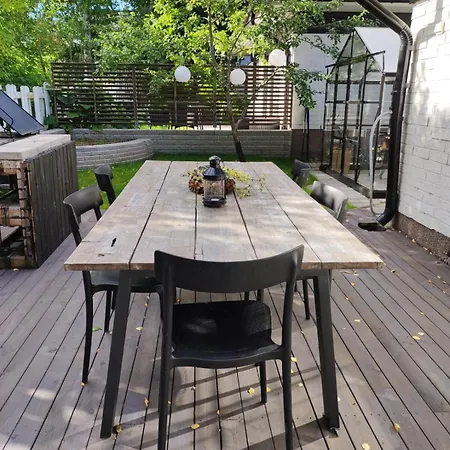 Family House For Christmas * Ροβανιέμι